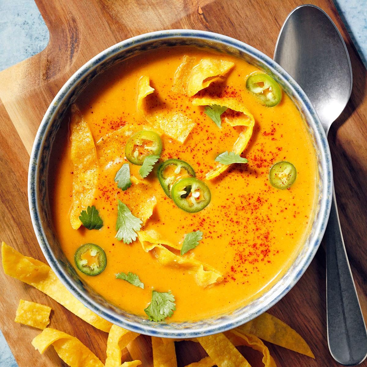 Green Chile Butternut Squash Soup Exps Rcs24 275065 P2 Md 03 21 1b